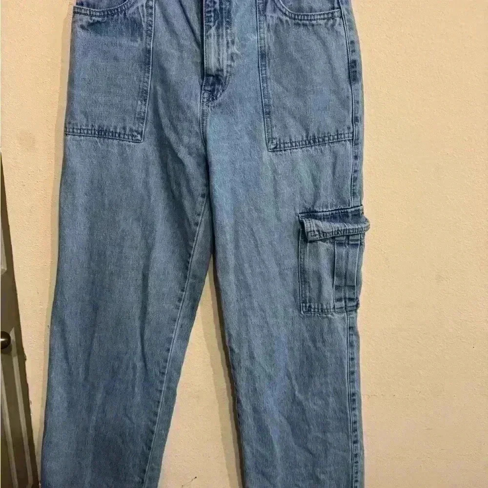 Forever 21 cargo pants 29